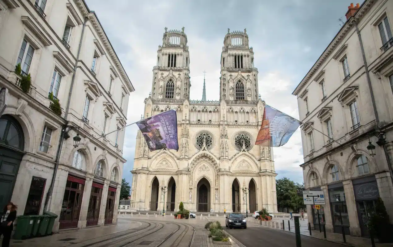 cathedrale sainte croix joyau gothique orleans 1