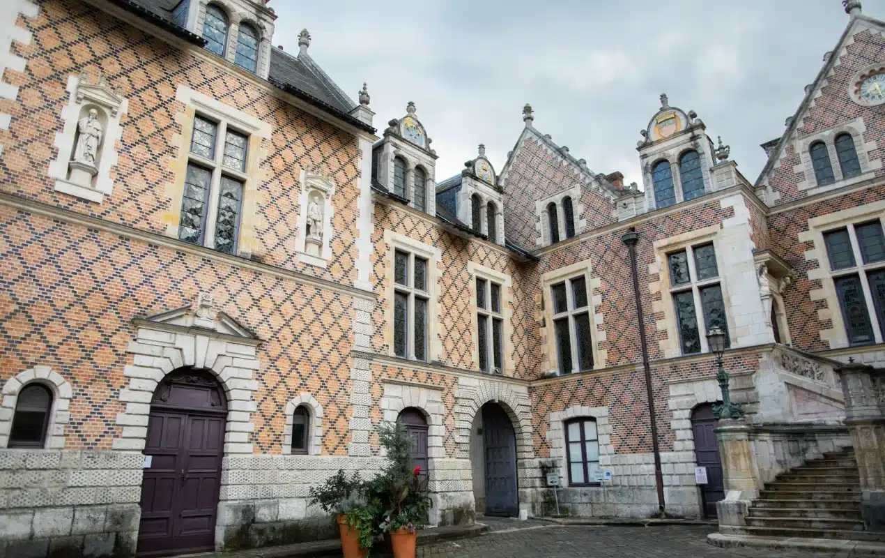 hotel groslot orleans entre renaissance et republique 3