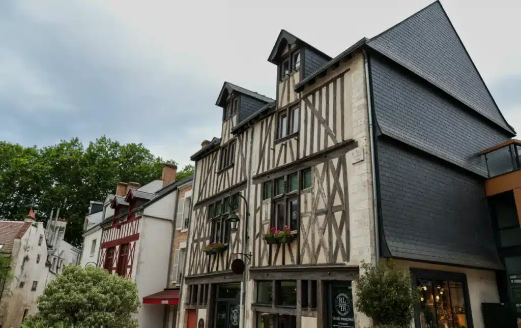 vieux centre orleans balade ruelles medievales 2